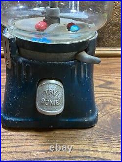 Vintage 1 cent GUMBALL Machine w Glass Dome & Key Antique Gum Dispenser WORKS